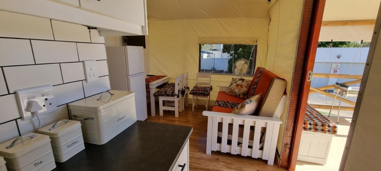 Zonnevanger Guesthouse Noorder-Paarl Exteriör bild