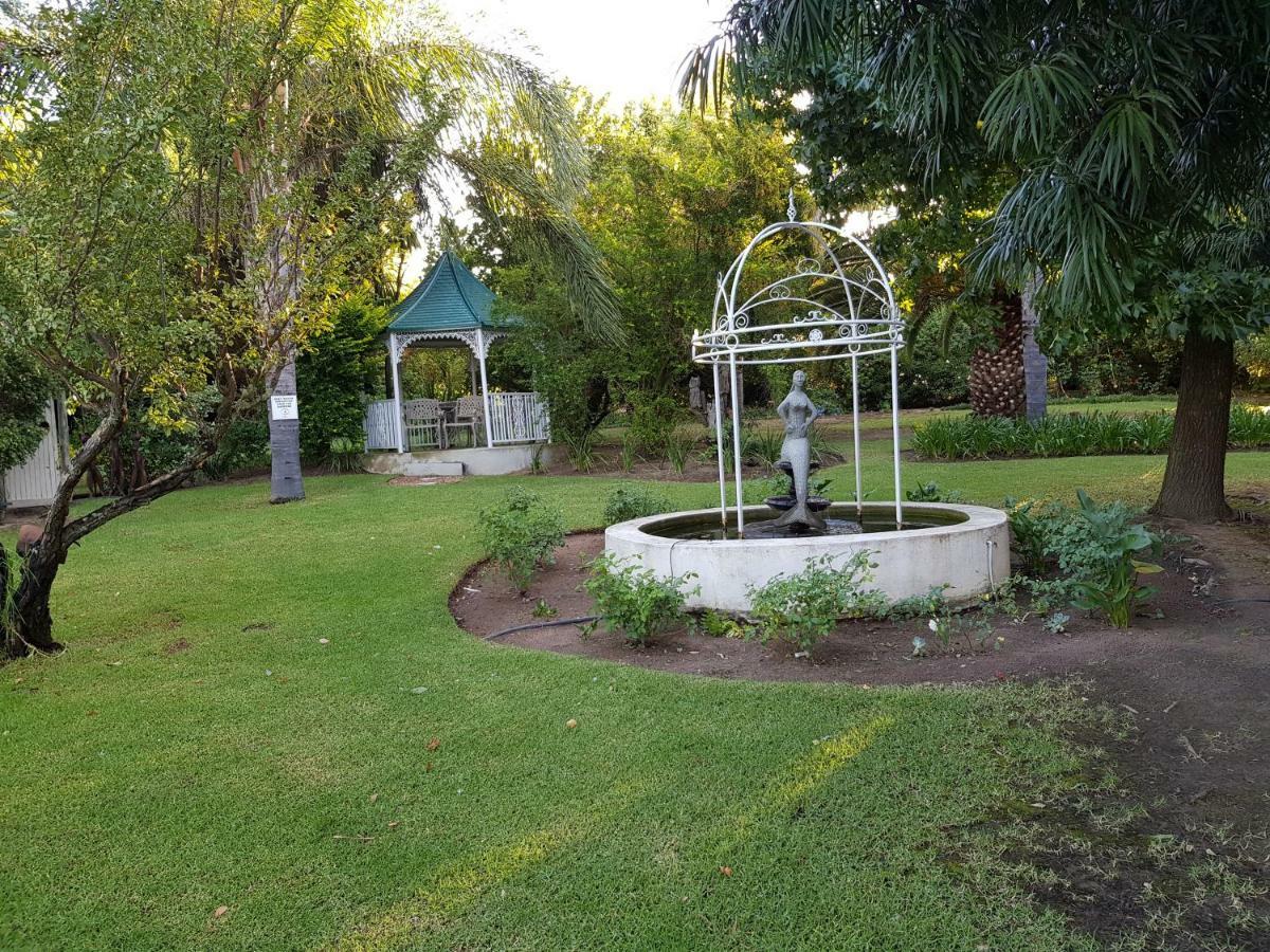 Zonnevanger Guesthouse Noorder-Paarl Exteriör bild